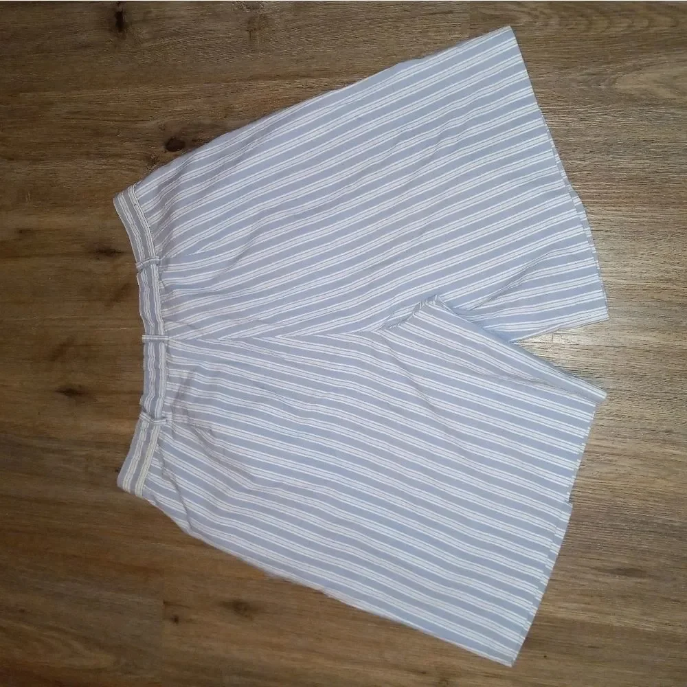 Vintage Jantzen Classics Women's Shorts - Picture 4 of 9